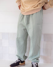 Load image into Gallery viewer, Jiro Joggers - Pistachio